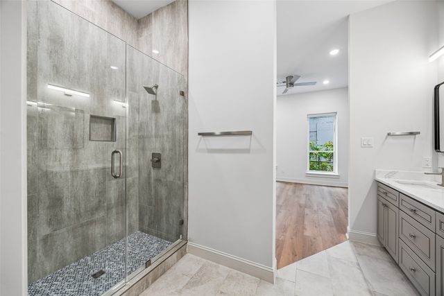 2010 Commerce Street B204, Dallas, TX 75201