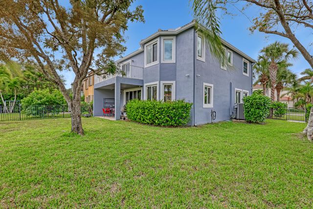 9022 Dupont Place, Wellington, FL 33414