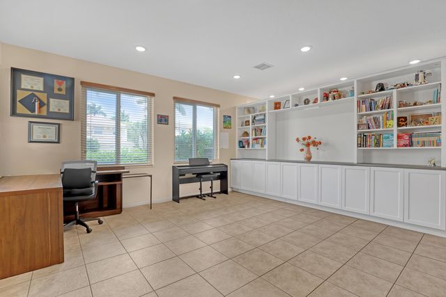 9022 Dupont Place, Wellington, FL 33414