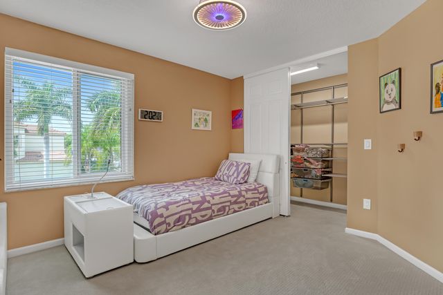 9022 Dupont Place, Wellington, FL 33414
