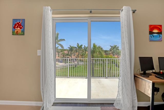 9022 Dupont Place, Wellington, FL 33414