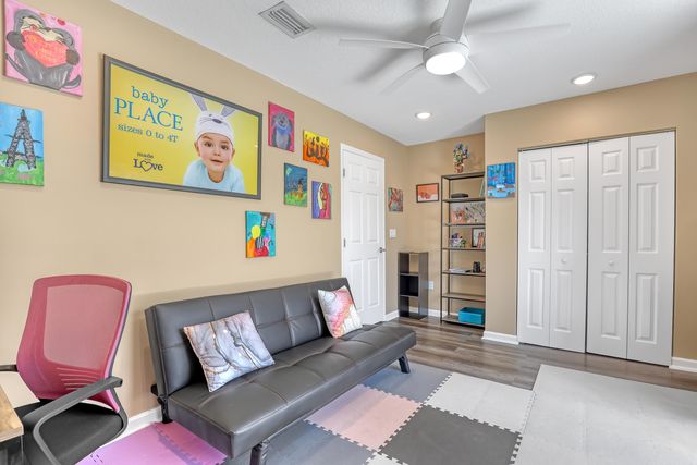9022 Dupont Place, Wellington, FL 33414