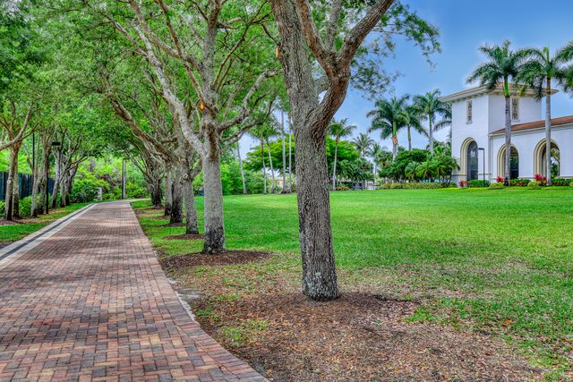 9022 Dupont Place, Wellington, FL 33414