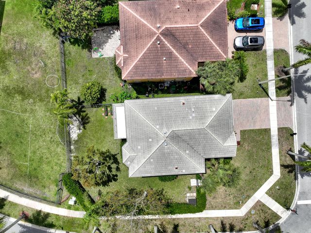 9022 Dupont Place, Wellington, FL 33414
