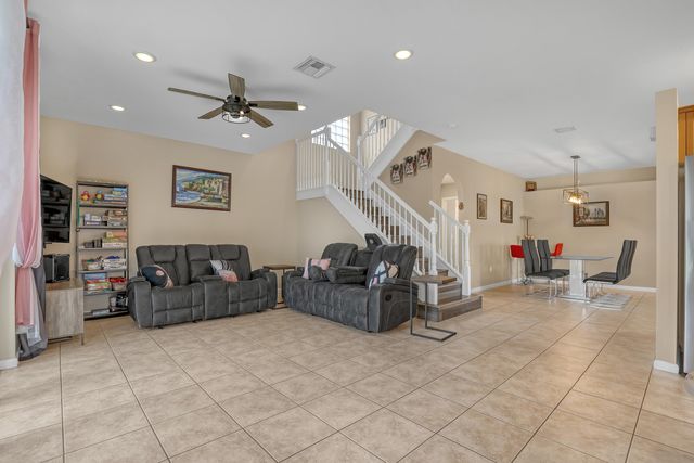 9022 Dupont Place, Wellington, FL 33414