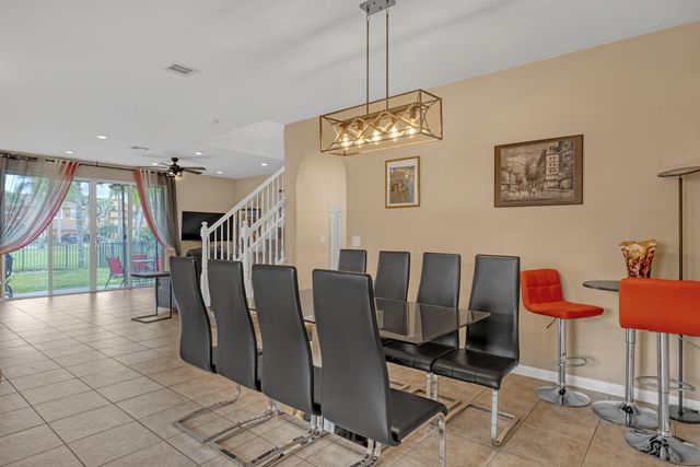 9022 Dupont Place, Wellington, FL 33414