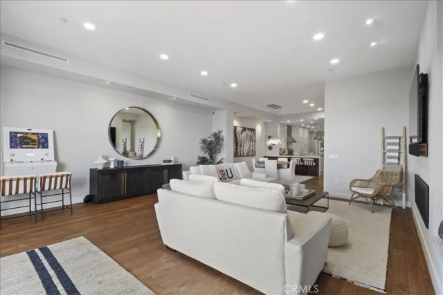 22065 Pacific Coast Hwy 3, Malibu, CA 90265