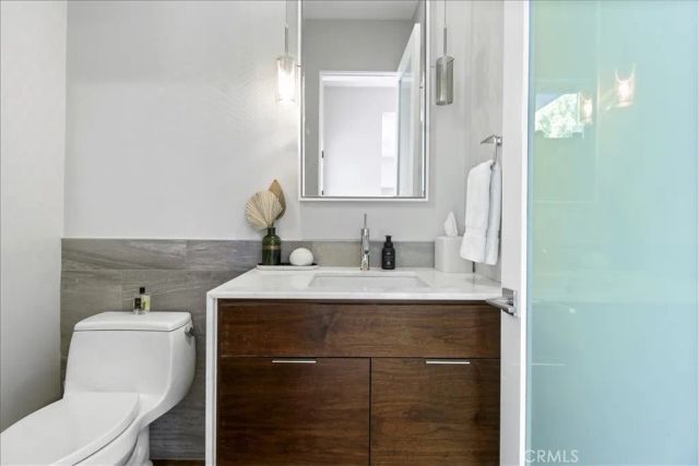 22065 Pacific Coast Hwy 3, Malibu, CA 90265