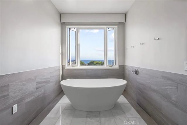 22065 Pacific Coast Hwy 3, Malibu, CA 90265