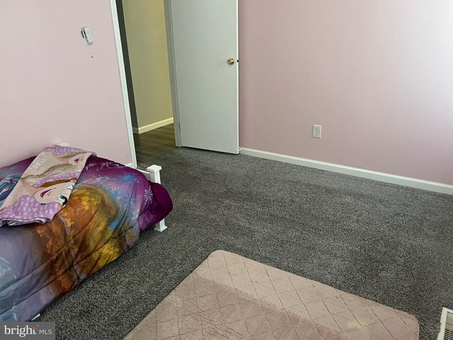 11 KENT PL, Sewell, NJ 08080