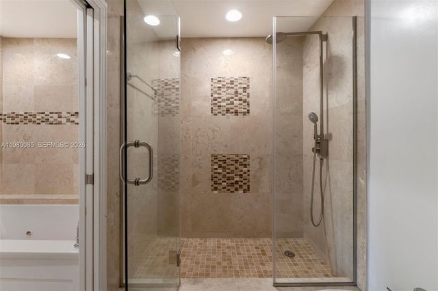 1566 NE Quayside Ter D14, Miami, FL 33138