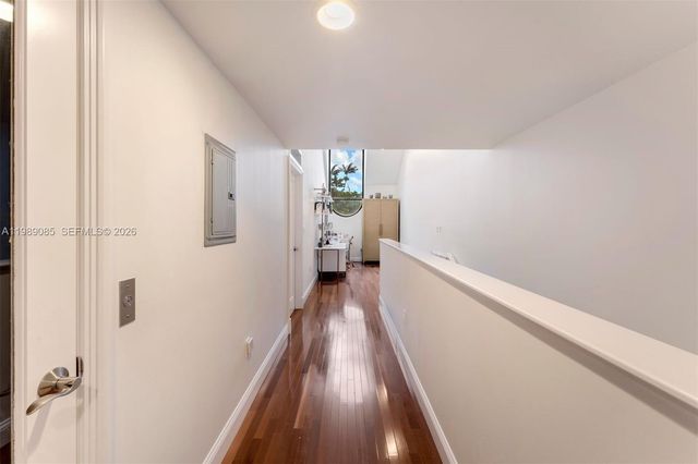 1566 NE Quayside Ter D14, Miami, FL 33138