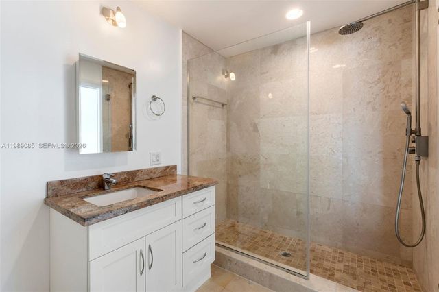 1566 NE Quayside Ter D14, Miami, FL 33138