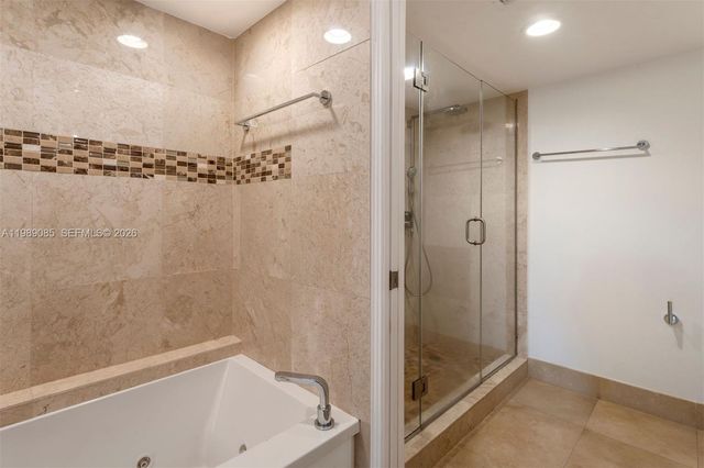1566 NE Quayside Ter D14, Miami, FL 33138