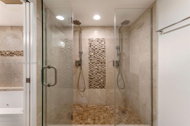 1566 NE Quayside Ter D14, Miami, FL 33138