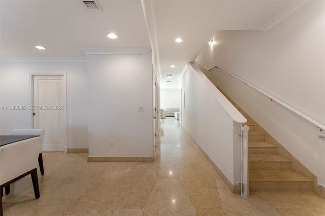 1566 NE Quayside Ter D14, Miami, FL 33138