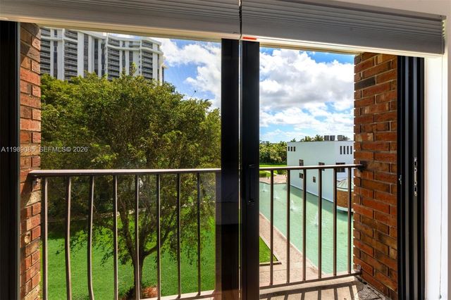1566 NE Quayside Ter D14, Miami, FL 33138