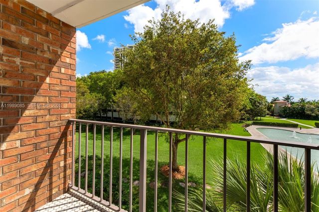 1566 NE Quayside Ter D14, Miami, FL 33138