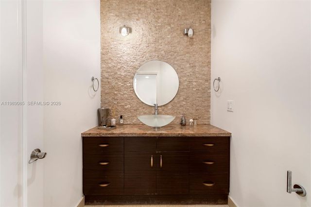 1566 NE Quayside Ter D14, Miami, FL 33138