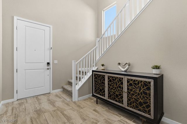 194 Viento Ridge Street, Henderson, NV 89012