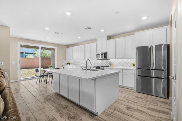 194 Viento Ridge Street, Henderson, NV 89012