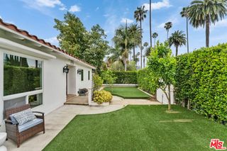 256 N Doheny Drive, Beverly Hills, CA 90211