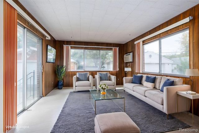 20514 Lochmoor Street, Harper Woods, MI 48225