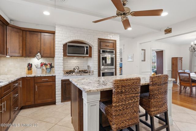 125 Poinciana Drive, Jackson, MS 39211