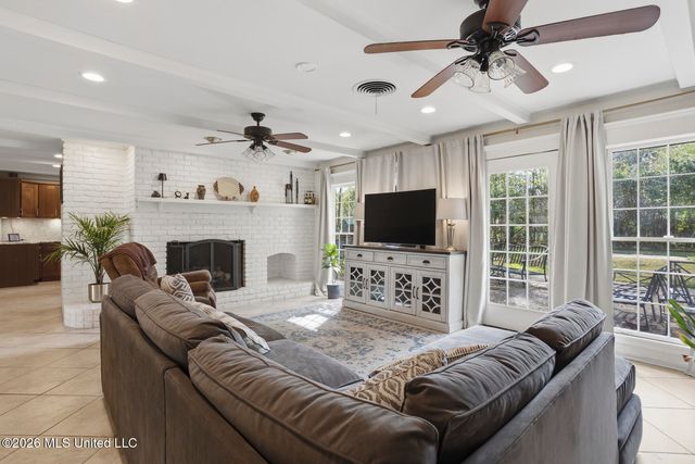 125 Poinciana Drive, Jackson, MS 39211