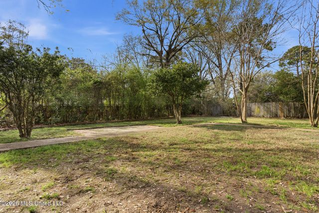 125 Poinciana Drive, Jackson, MS 39211