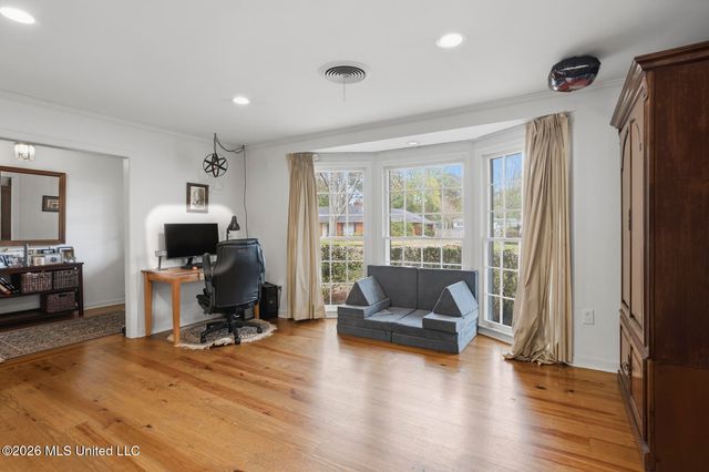 125 Poinciana Drive, Jackson, MS 39211