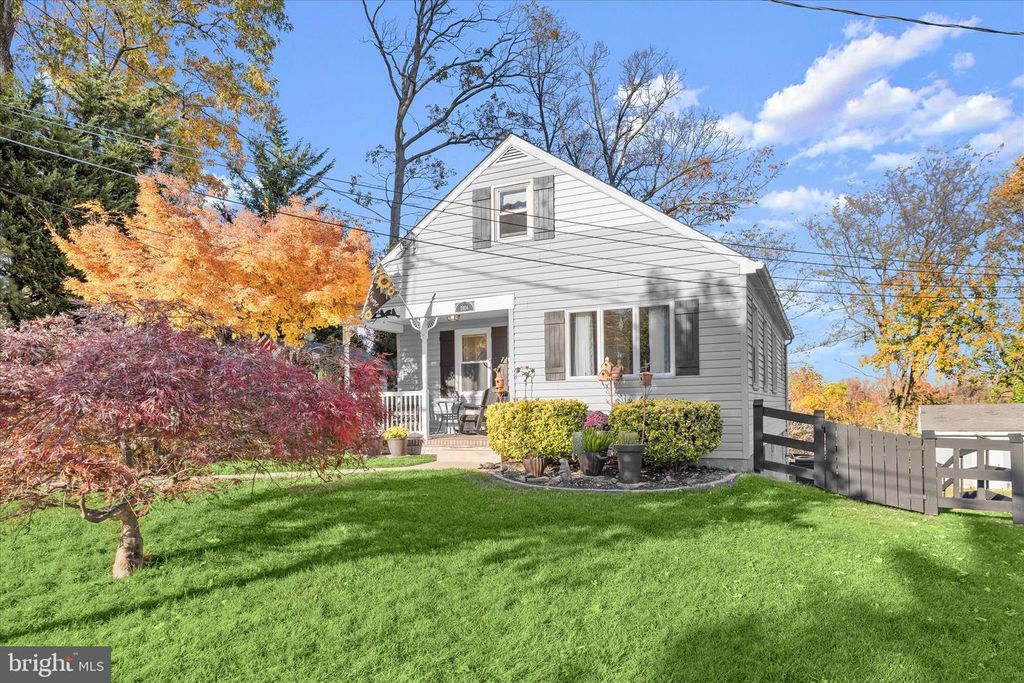 2904 SUMMIT AVE, Baltimore, MD 21234