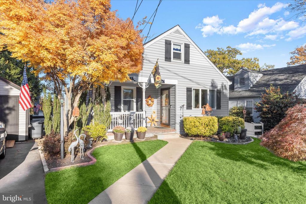 Image 2 of property listing at 2904 SUMMIT AVE, Baltimore, MD 21234