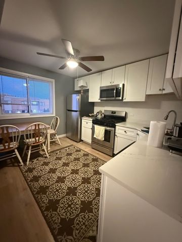 1498 E Ports O'Call Drive 2S, Palatine, IL 60067