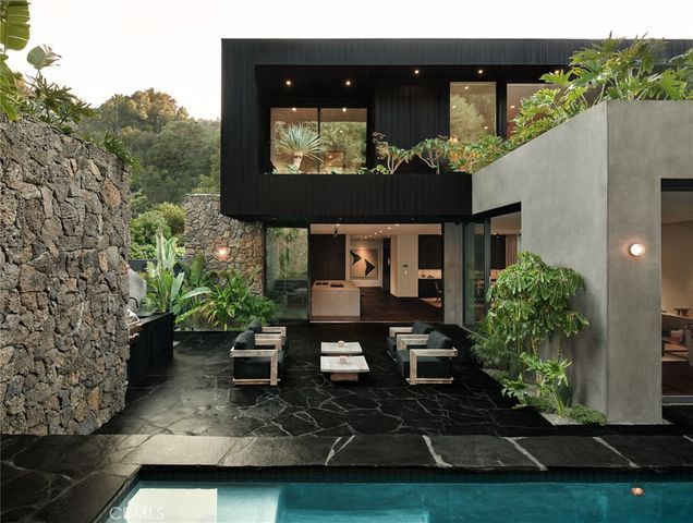 3710 Goodland Avenue, Studio City, CA 91604