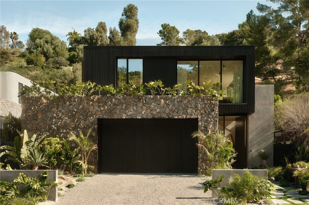3710 Goodland Avenue, Studio City, CA 91604
