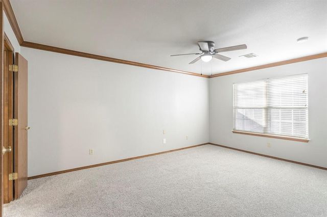 2455 Manchester Drive 37, Oklahoma City, OK 73120