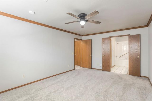 2455 Manchester Drive 37, Oklahoma City, OK 73120