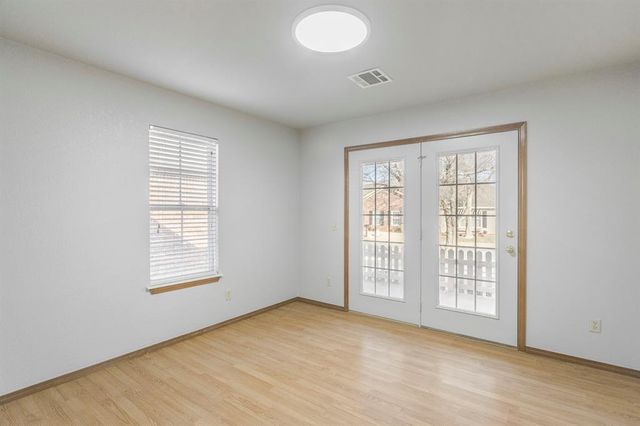 2455 Manchester Drive 37, Oklahoma City, OK 73120