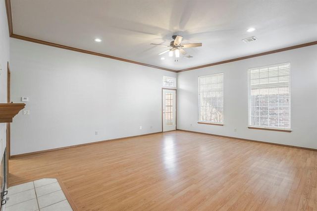 2455 Manchester Drive 37, Oklahoma City, OK 73120