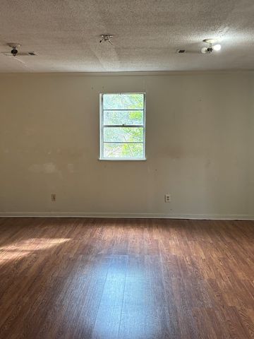 479 County Road 30, Ozark, AL 36360