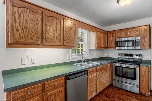 514 Beckenhill Drive, Julian, NC 27283