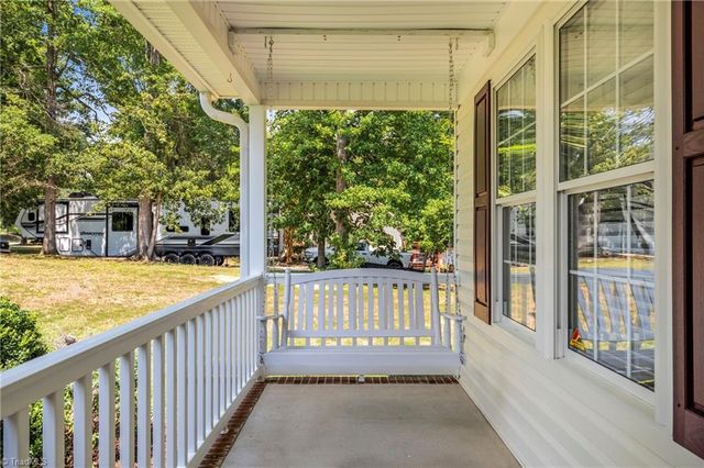 514 Beckenhill Drive, Julian, NC 27283