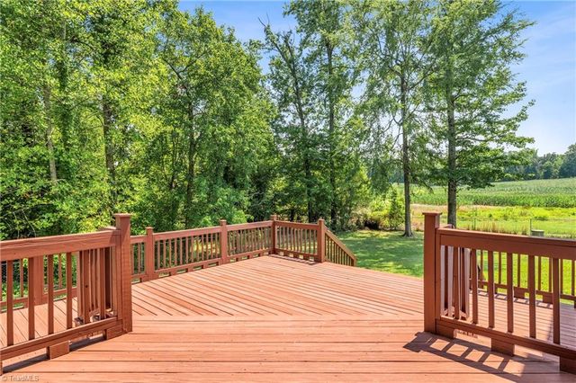 514 Beckenhill Drive, Julian, NC 27283