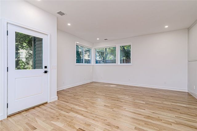 12 Daggett Court 1, Providence, RI 02906