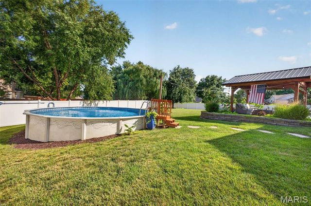 423 Highland Peak Court, O'fallon, IL 62269