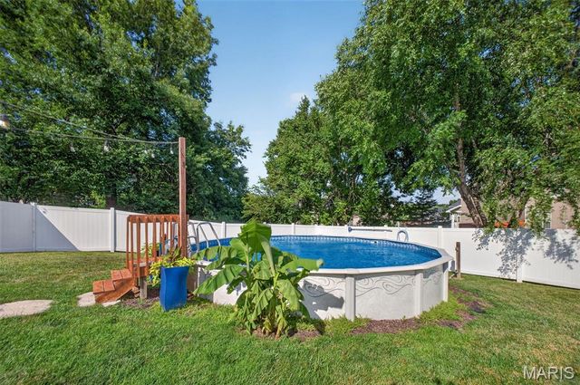 423 Highland Peak Court, O'fallon, IL 62269