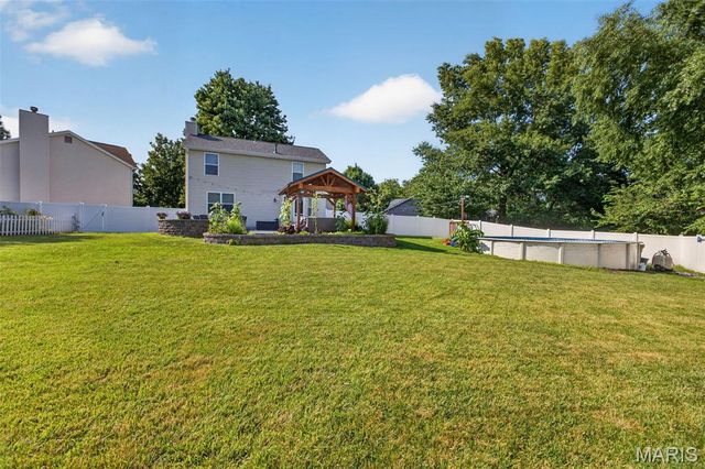 423 Highland Peak Court, O'fallon, IL 62269
