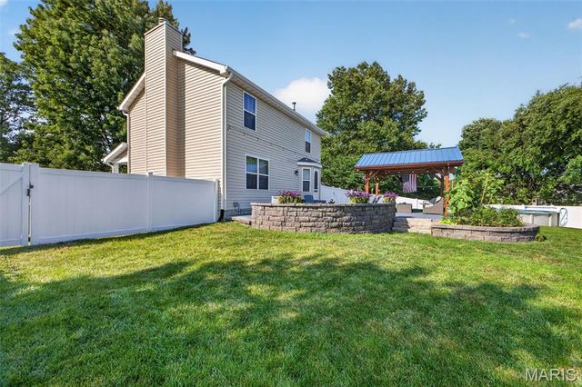 423 Highland Peak Court, O'fallon, IL 62269