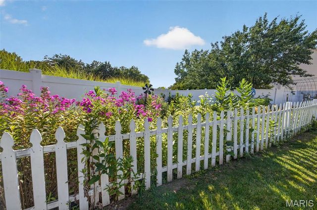 423 Highland Peak Court, O'fallon, IL 62269